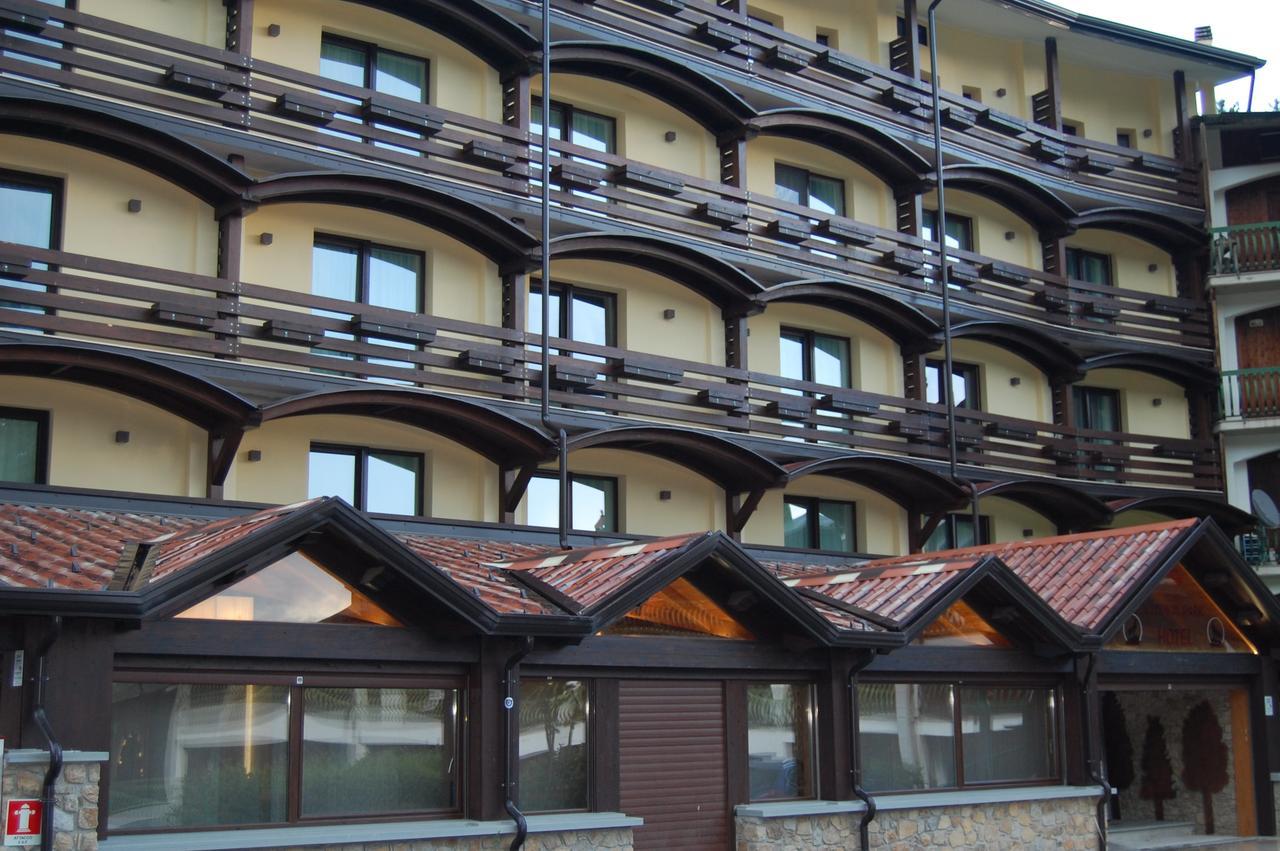National Park Hotel & Spa Cotronei Exterior foto